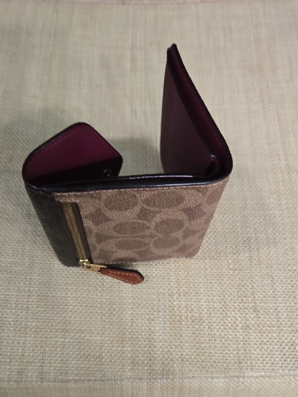 Coach Compact Envelope Wallet - Picture 6 of 9